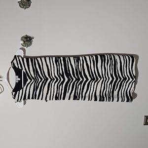 Jennifer Lopez - Zebra Dress